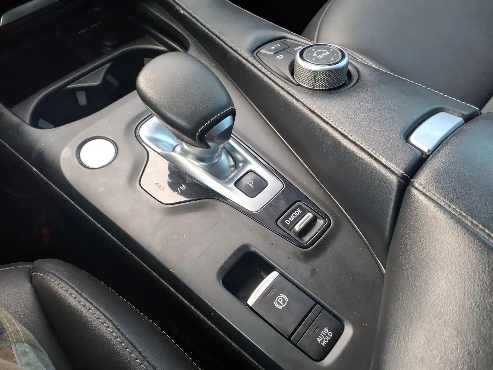 Used 2020 INFINITI QX50 Luxe w/ Navigation Package image 33