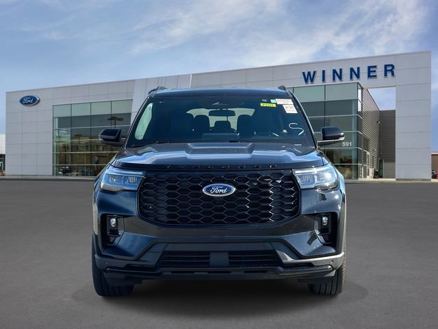 Used 2025 Ford Explorer ST-Line w/ ST-Line Street Pack image 7