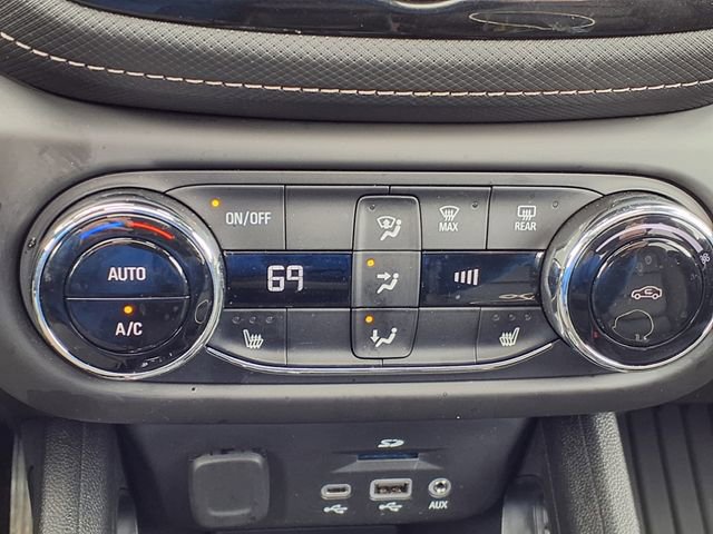 Used 2023 Chevrolet TrailBlazer ACTIV w/ Sun and Liftgate Package image 16