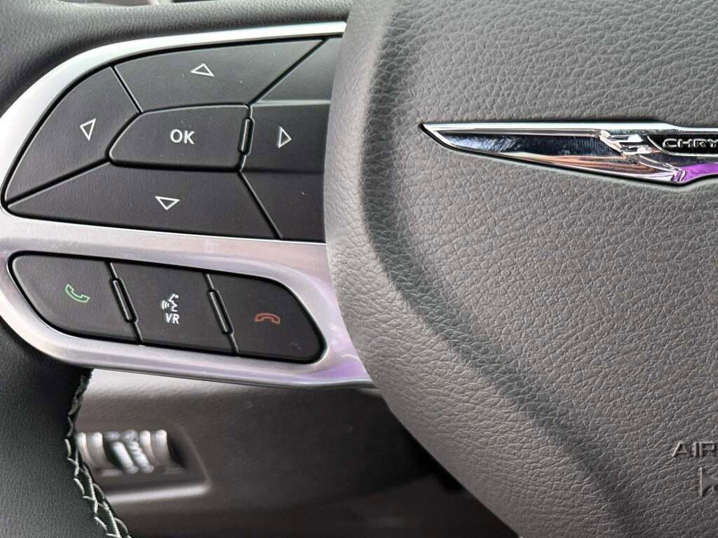 New 2026 Chrysler Voyager LX image 39