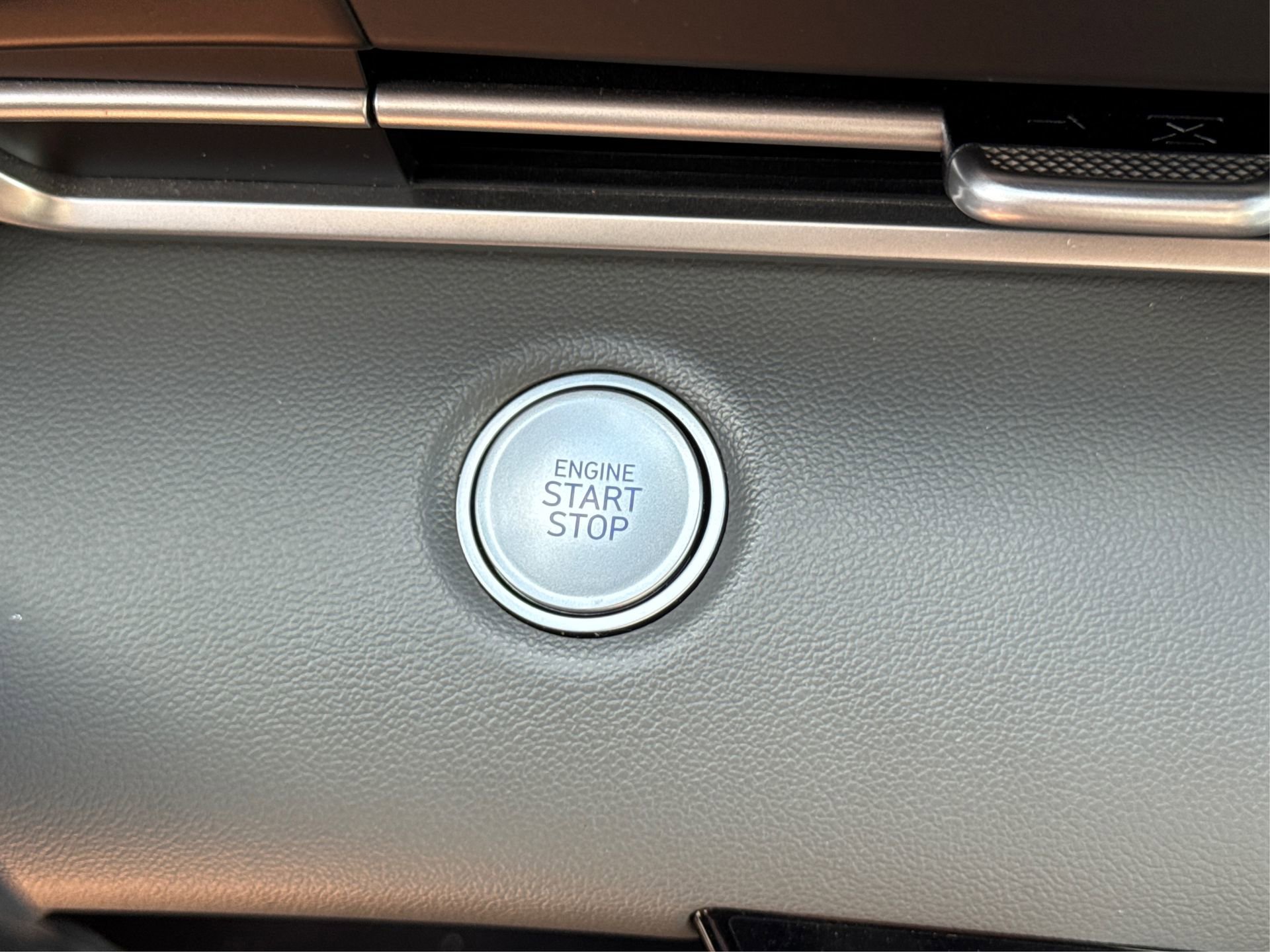 Used 2023 Hyundai Elantra SEL w/ Cargo Package image 31