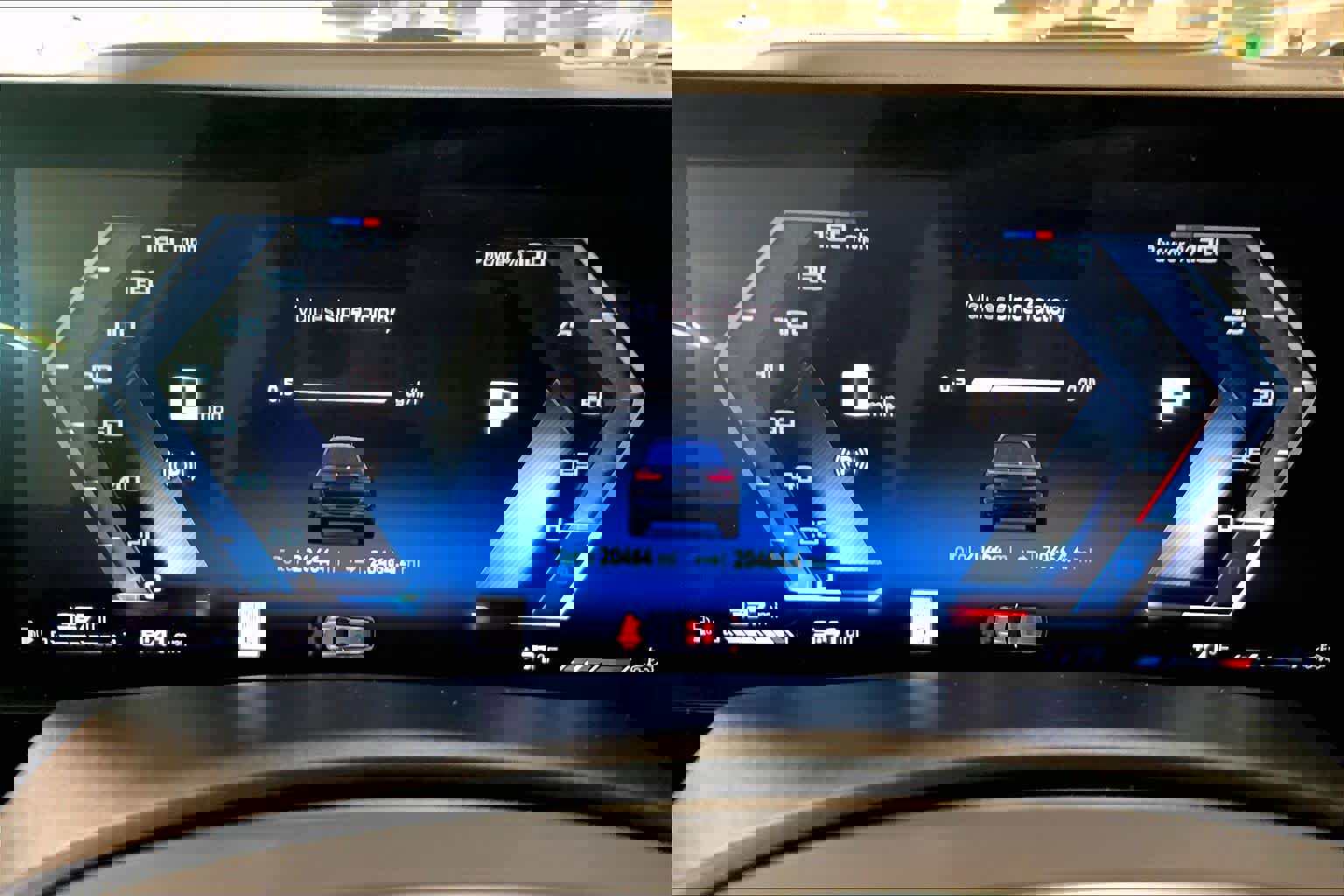 Used 2024 BMW X7 M60i w/ Executive Package image 26