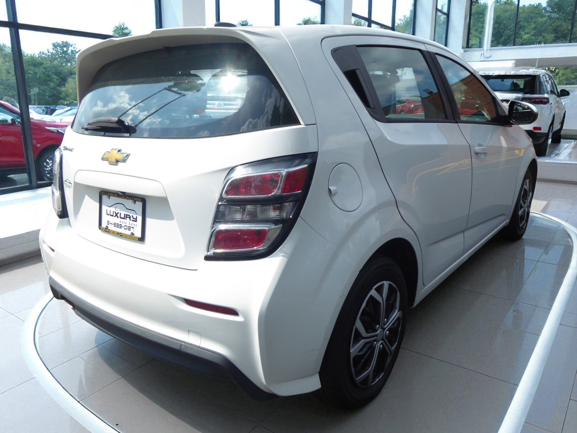 Used 2018 Chevrolet Sonic LT image 10