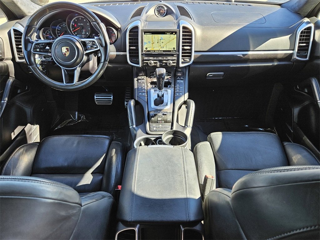 Used 2016 Porsche Cayenne Turbo image 41