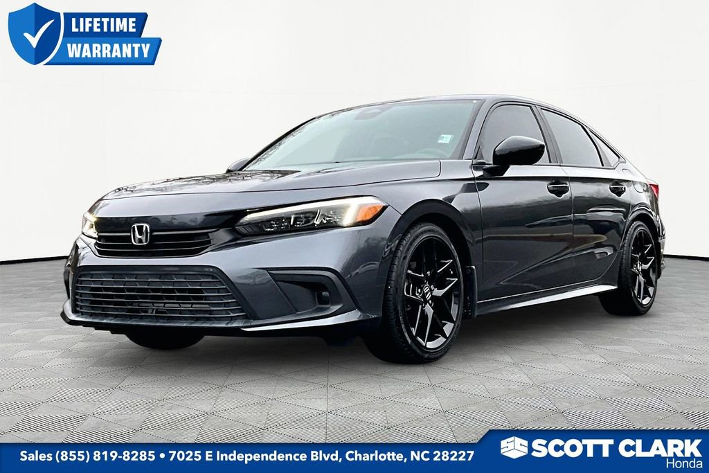 Used 2023 Honda Civic Sport image 3