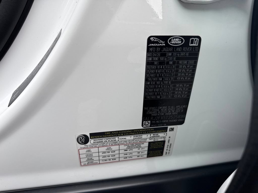 New 2026 Land Rover Discovery S AWD/4WD image 30