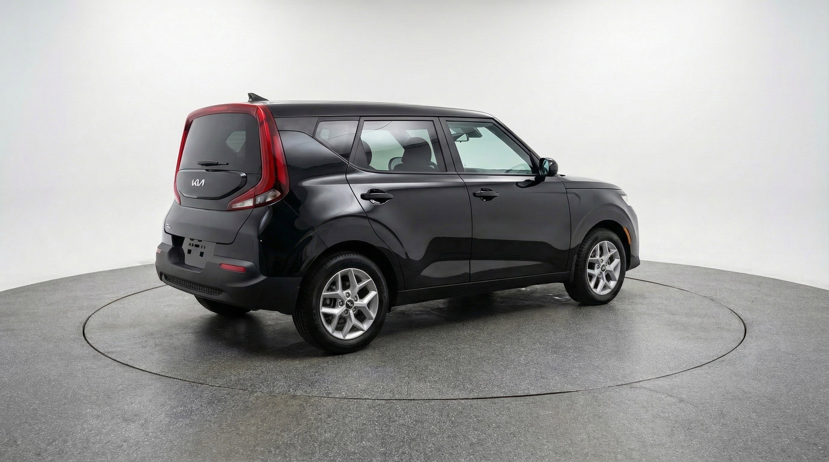 Used 2025 Kia Soul LX w/ LX Technology Package image 9