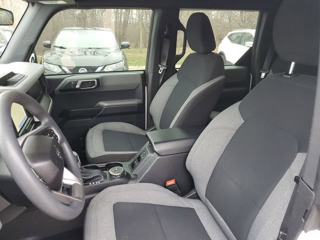 Used 2023 Ford Bronco Base image 5