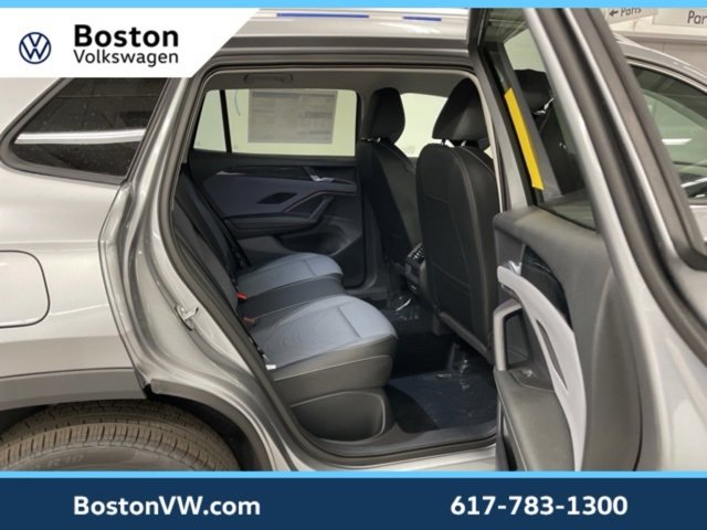 New 2026 Volkswagen Tiguan SE image 10