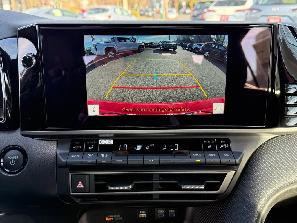 New 2026 Toyota Camry Hybrid AWD/4WD image 28
