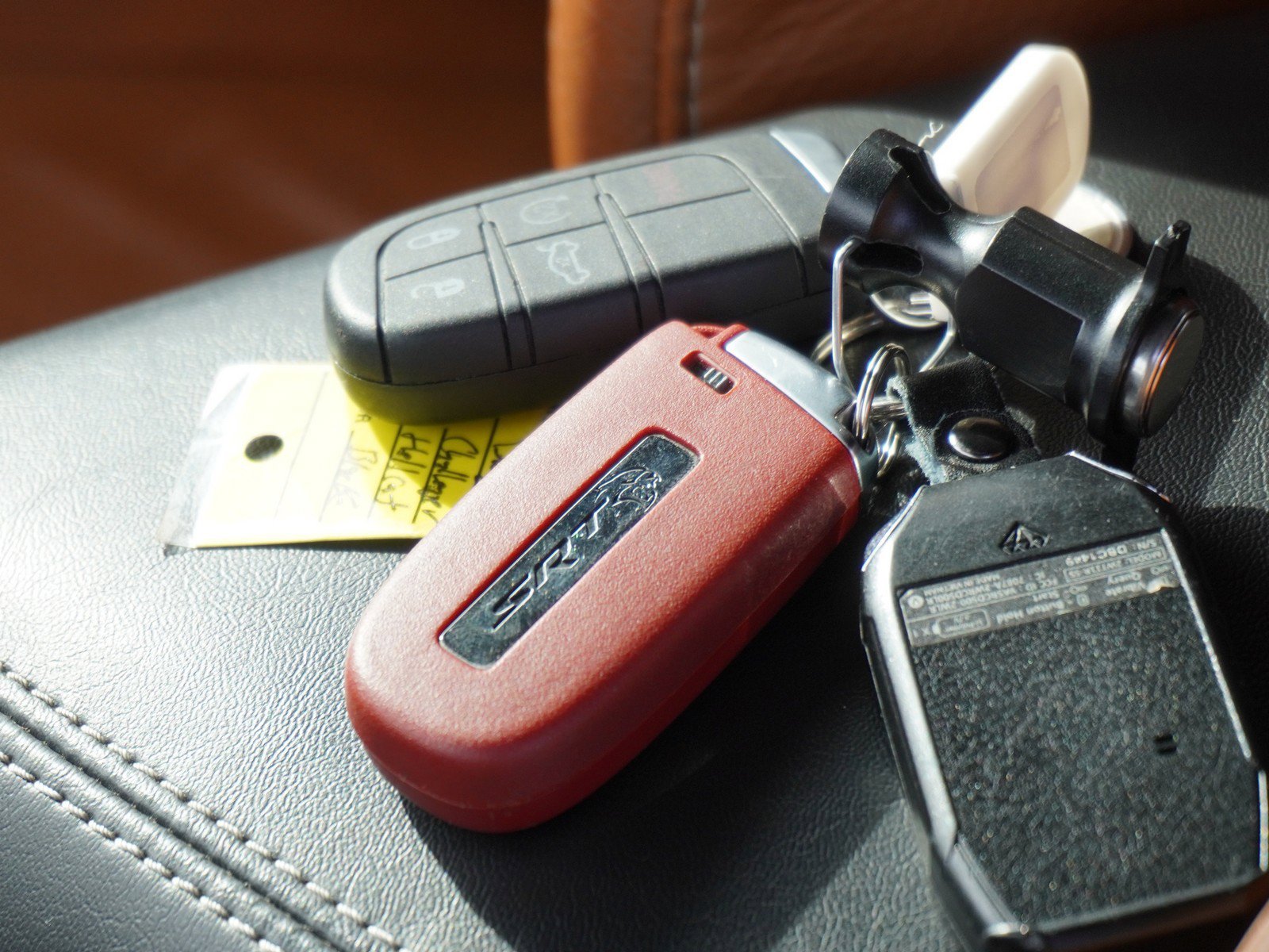 Used 2015 Dodge Challenger SRT Hellcat image 19