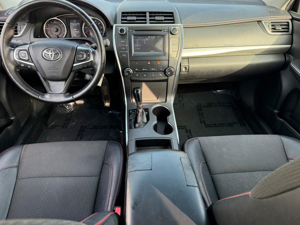 Used 2016 Toyota Camry SE FWD image 13
