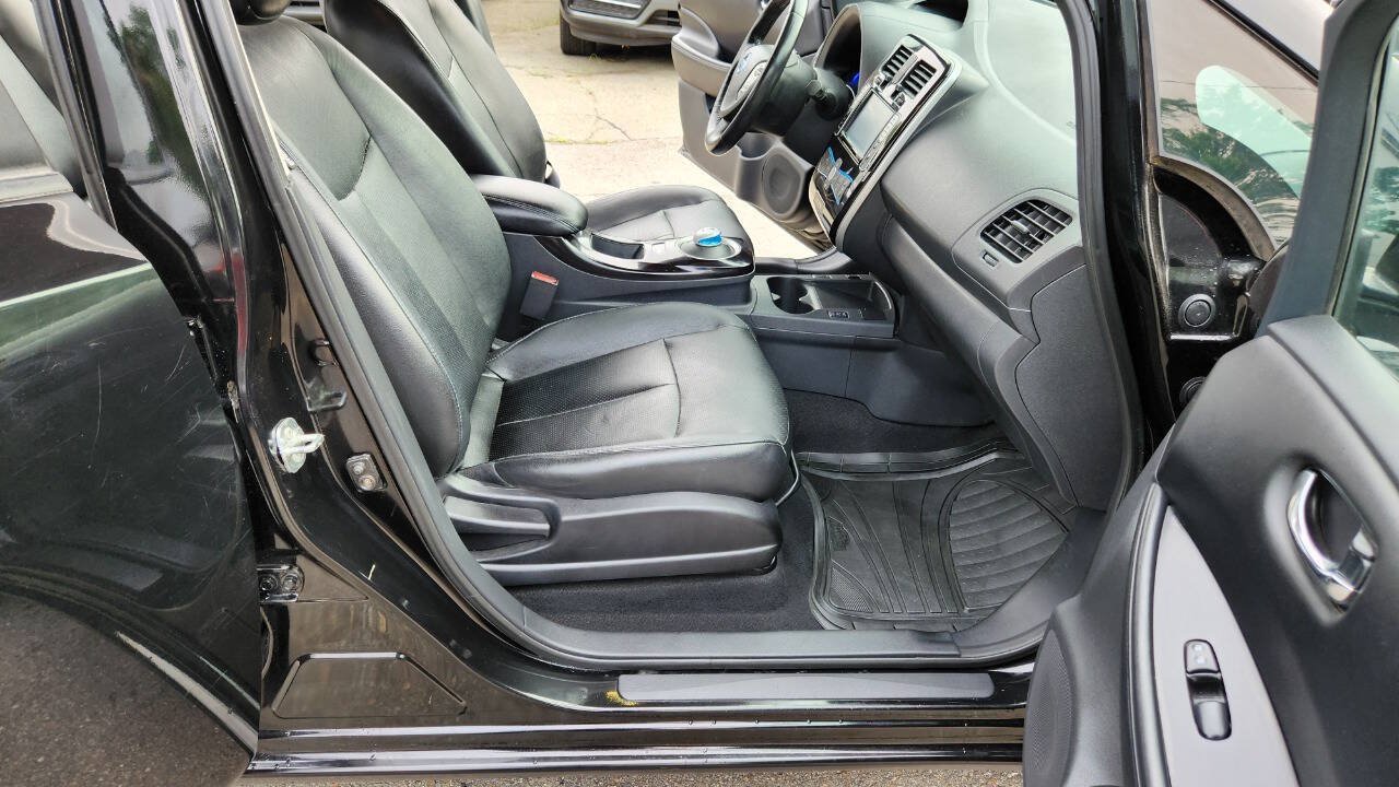 Used 2013 Nissan Leaf SL FWD image 36