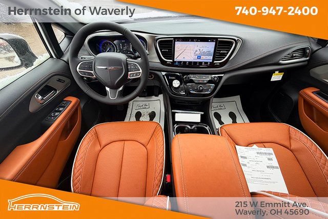 New 2026 Chrysler Pacifica Pinnacle FWD image 12