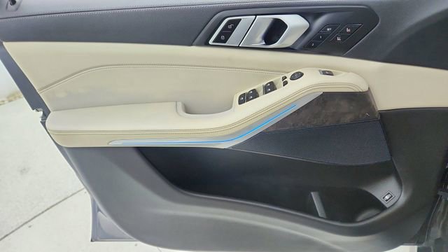 Used 2022 BMW X5 xDrive45e w/ M Sport Package image 35