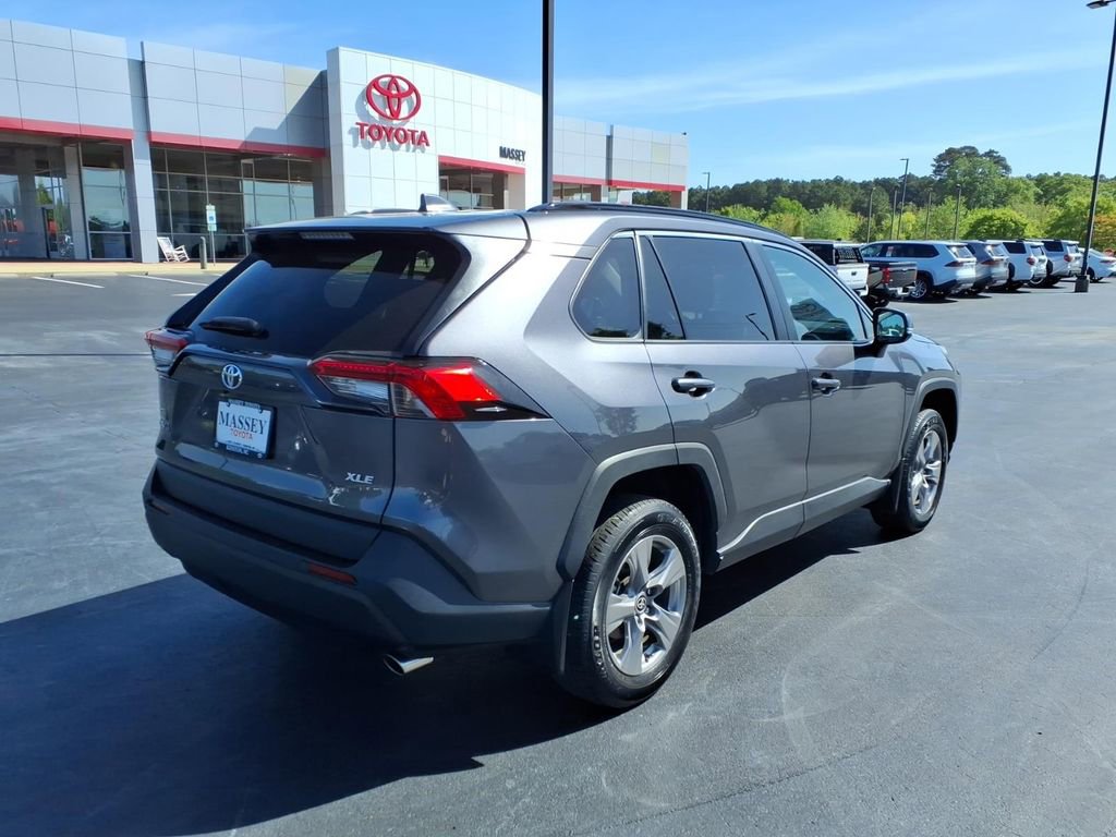Used 2024 Toyota RAV4 XLE w/ Convenience Package image 3