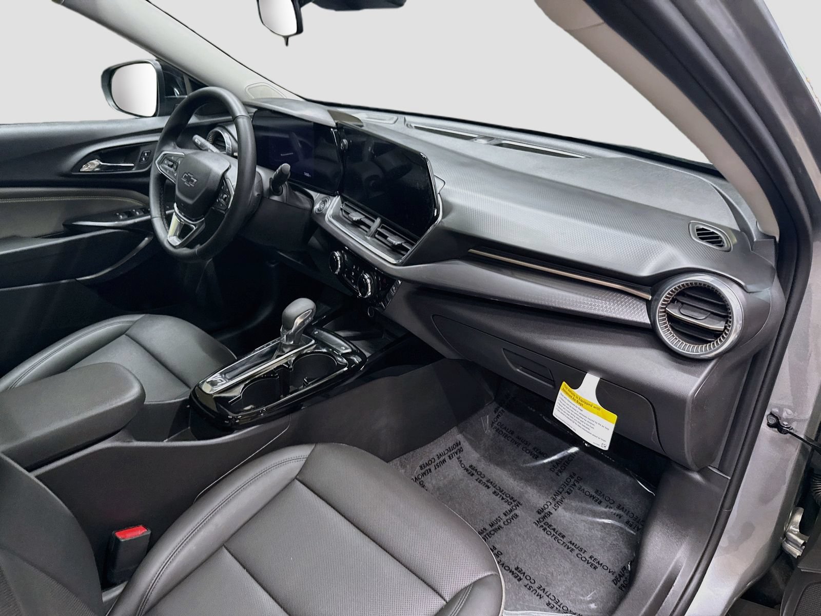 New 2026 Chevrolet Trax ACTIV w/ Sunroof Package FWD image 34