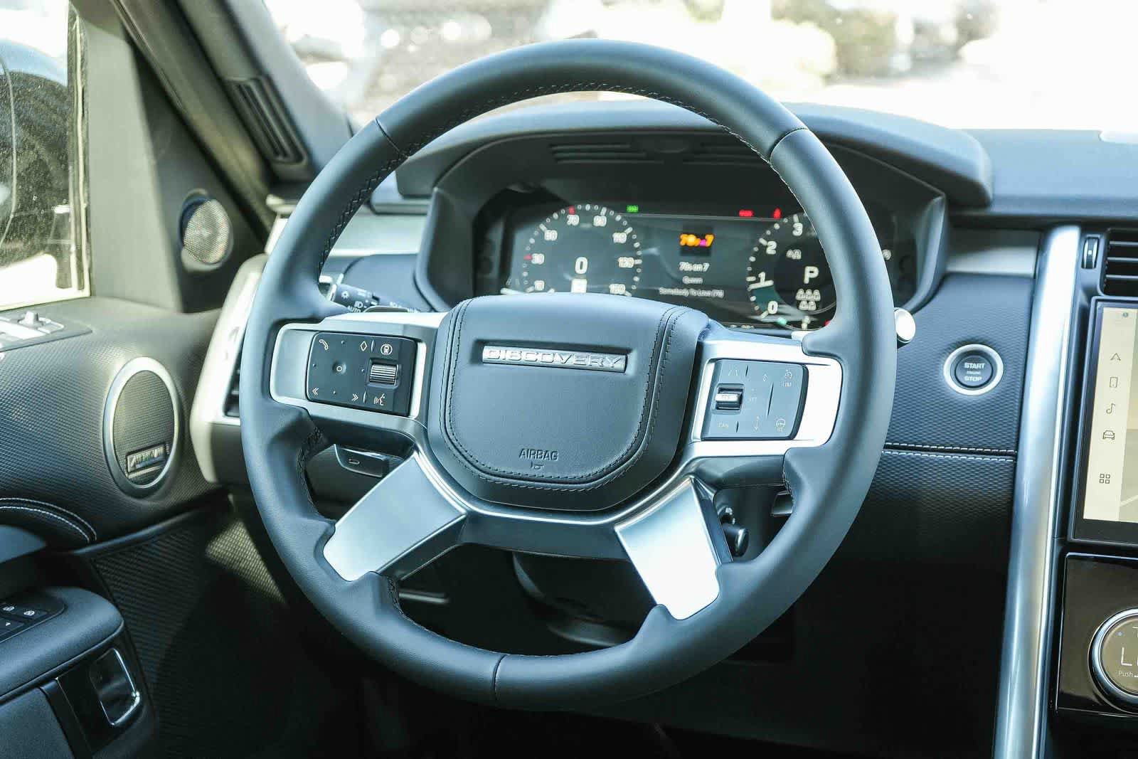 New 2026 Land Rover Discovery Limited Edition image 13