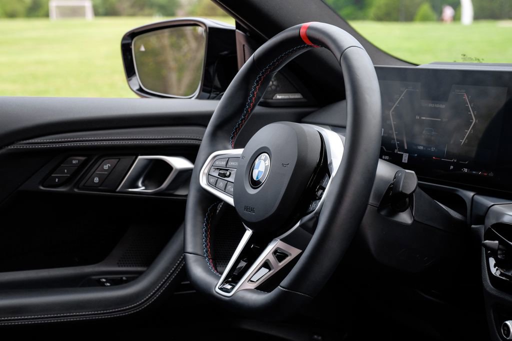 Used 2025 BMW M240i Coupe w/ Premium Package RWD image 18