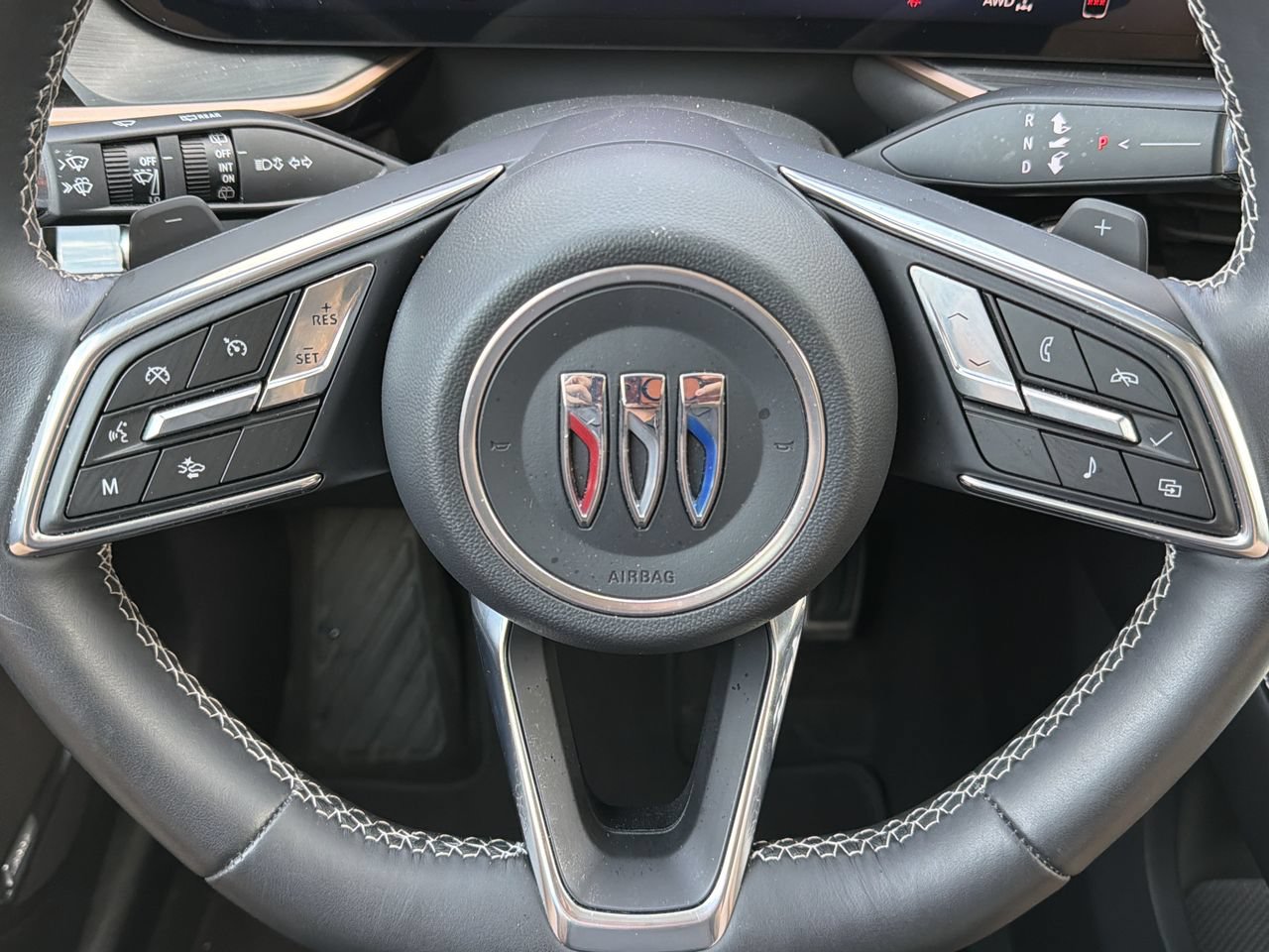 Used 2025 Buick Envision Sport Touring AWD/4WD image 13