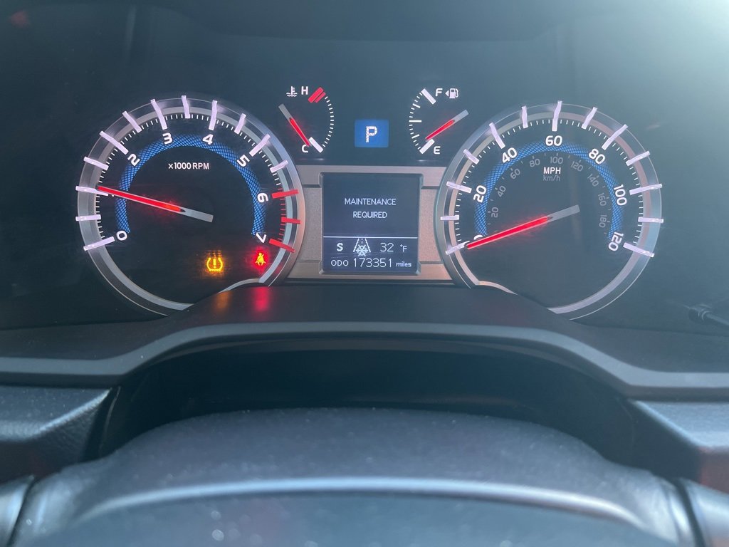 Used 2015 Toyota 4Runner Limited image 7