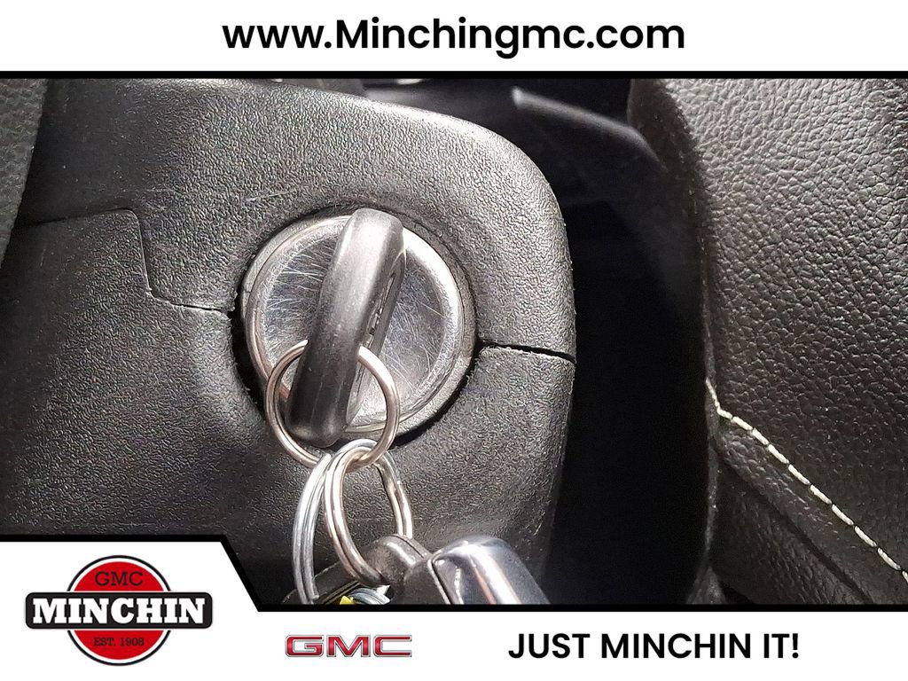 Used 2021 GMC Canyon Denali image 17