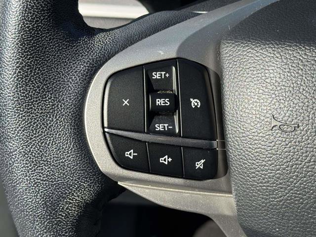 Used 2022 Ford Explorer XLT image 18