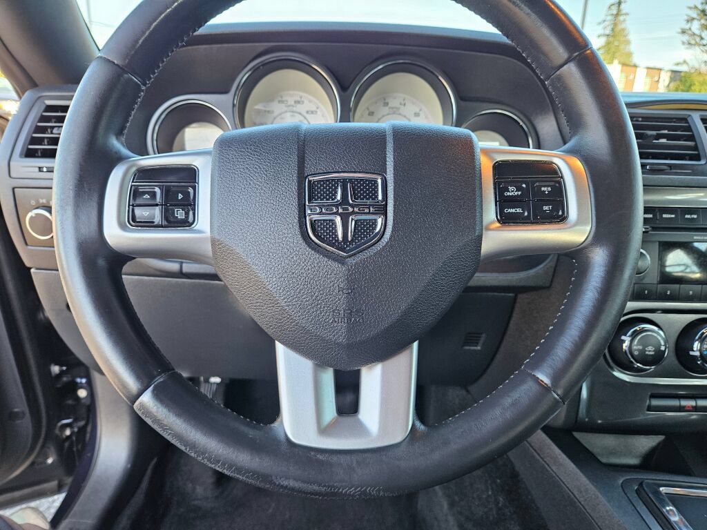 Used 2012 Dodge Challenger SXT RWD image 20