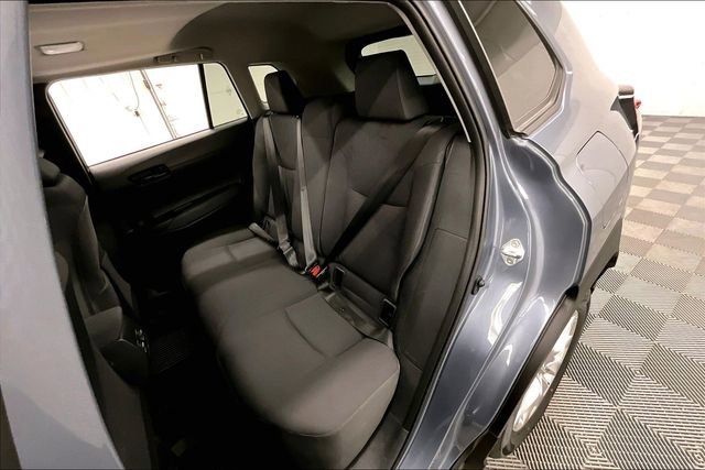 Used 2022 Toyota Corolla Cross LE w/ Moonroof Package image 25