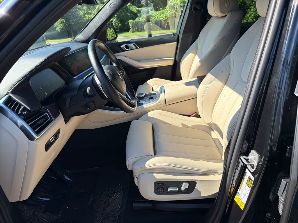 Used 2022 BMW X5 sDrive40i w/ Premium Package RWD image 9