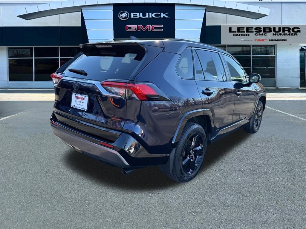 Used 2021 Toyota RAV4 XSE image 6