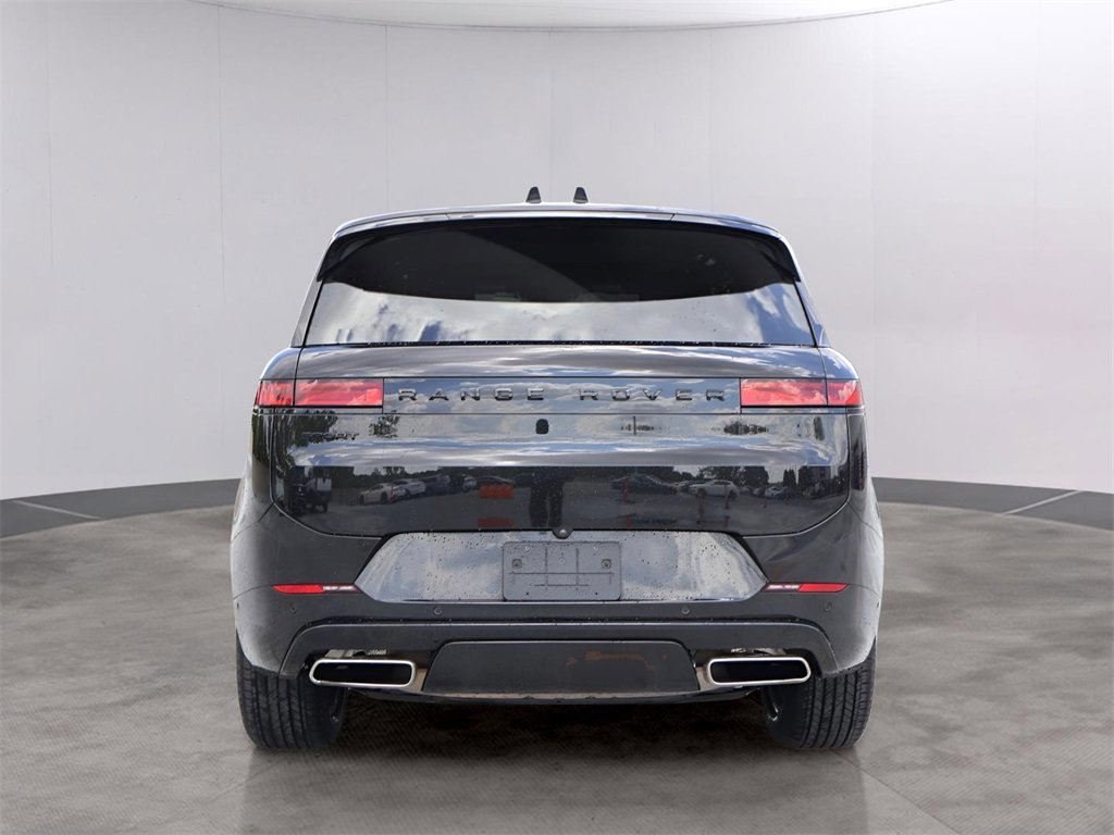 Used 2024 Land Rover Range Rover Sport Dynamic SE image 6