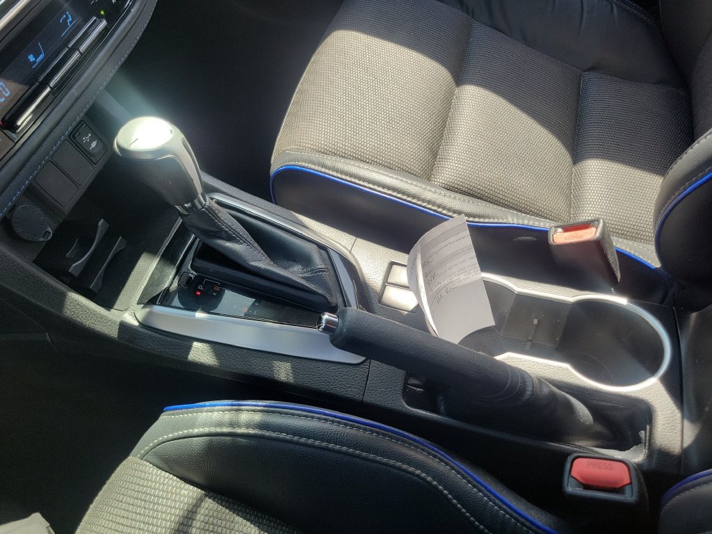 Used 2019 Toyota Corolla SE w/ Carpet Mat Package (TMS) FWD image 30