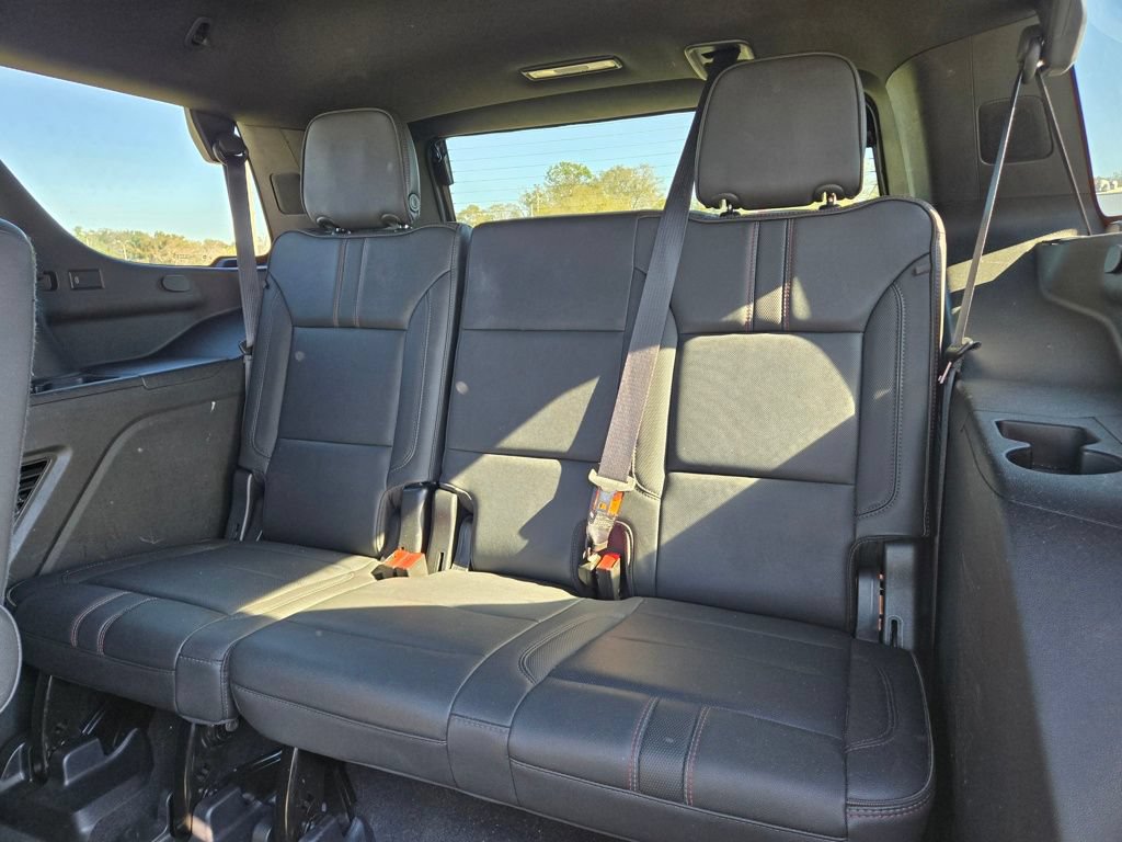 Used 2022 Chevrolet Tahoe RST w/ Luxury Package AWD/4WD image 41