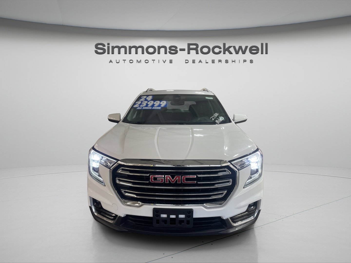 Used 2024 GMC Terrain SLT image 2