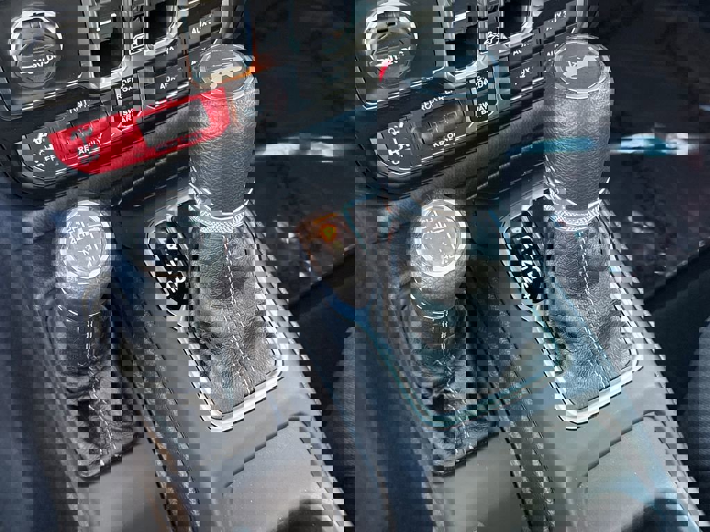 Used 2025 Jeep Wrangler Unlimited Rubicon image 27