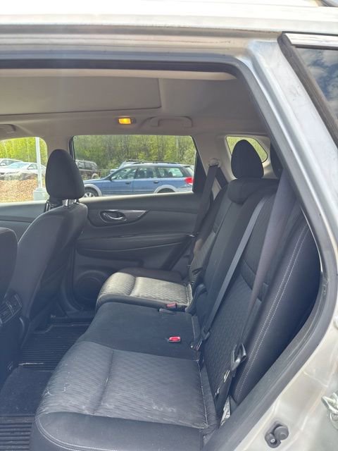 Used 2020 Nissan Rogue SV w/ Sun & Sound Touring Package AWD/4WD image 10