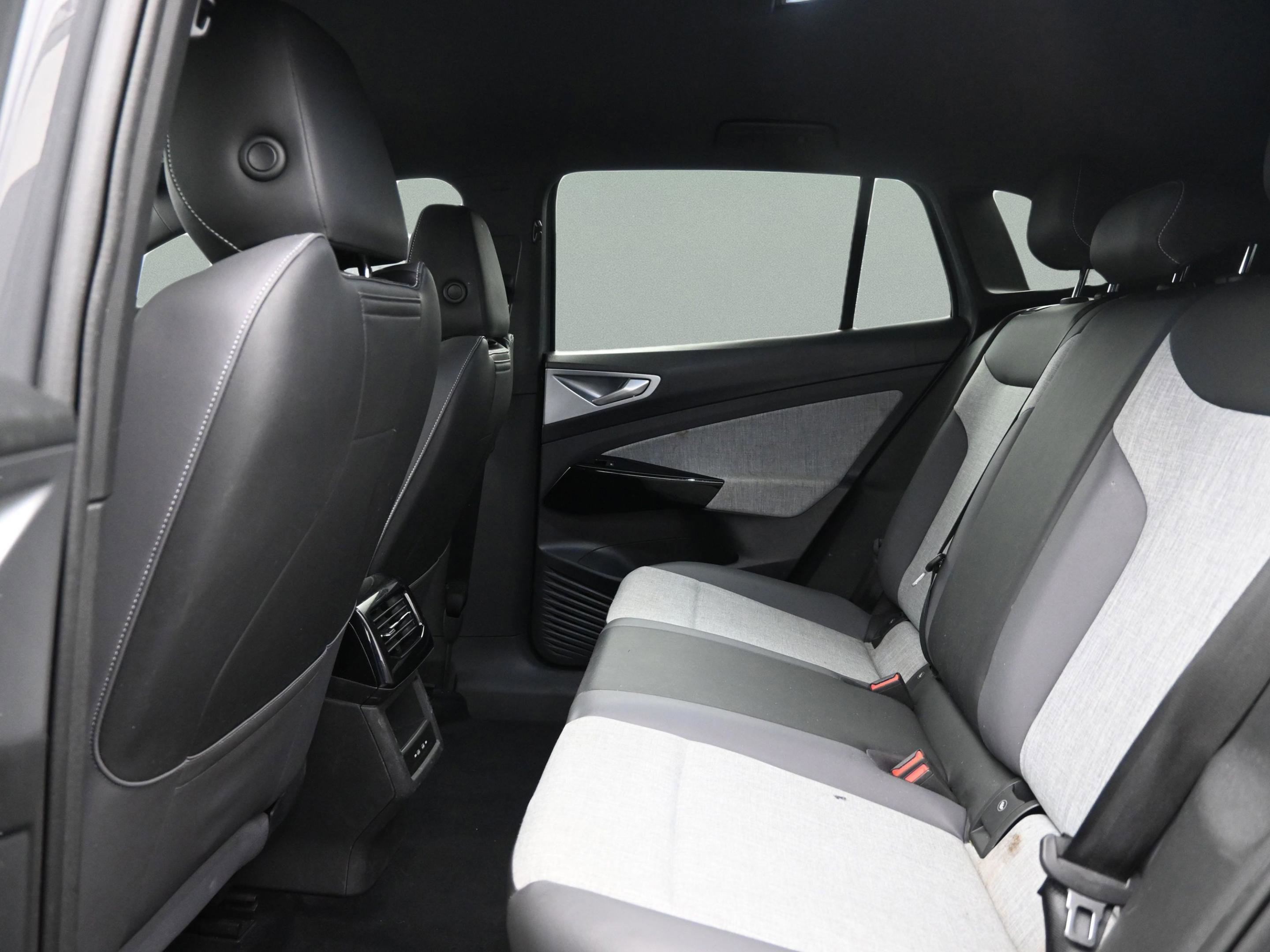 Used 2023 Volkswagen ID.4 Pro RWD image 13