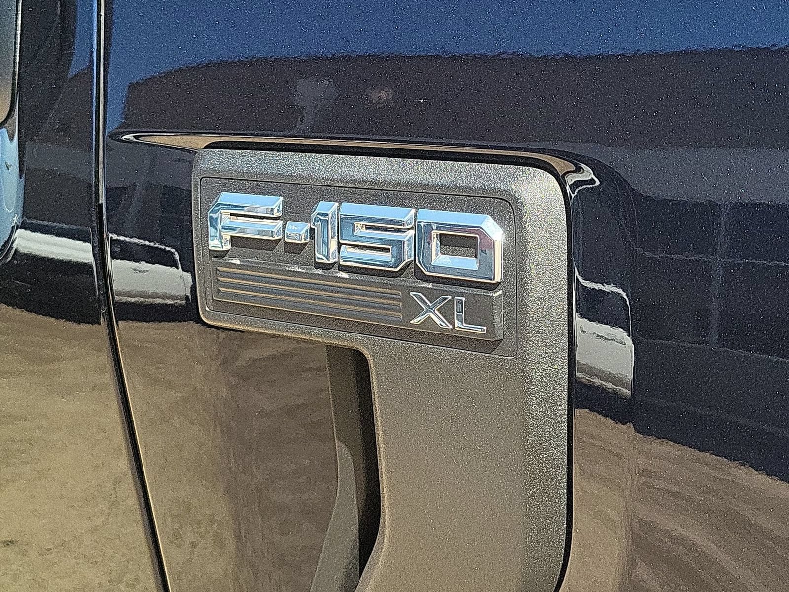 Used 2025 Ford F150 XL w/ Equipment Group 103A High AWD/4WD image 29