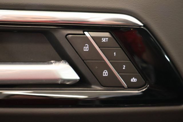 New 2026 Chevrolet Suburban High Country AWD/4WD image 13