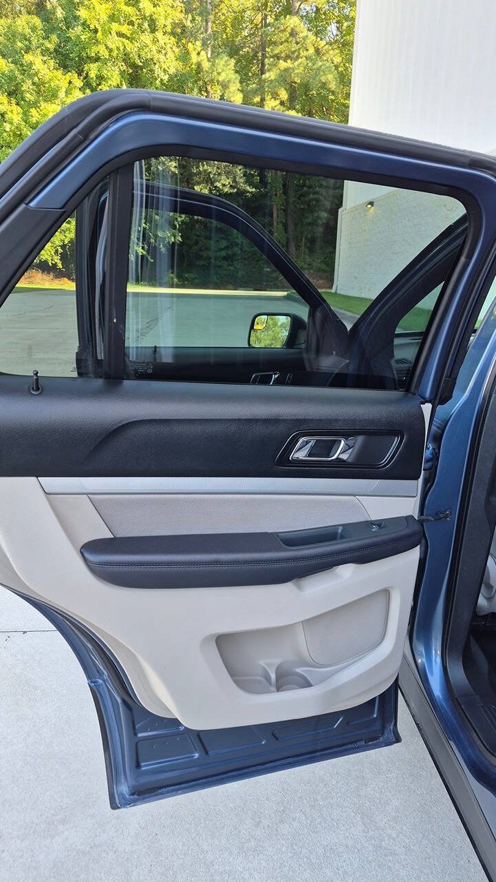Used 2018 Ford Explorer FWD image 45