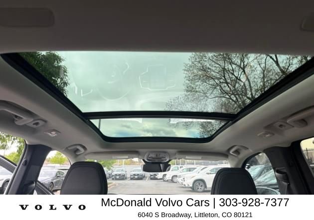 Used 2024 Volvo XC90 B6 Plus AWD/4WD image 9