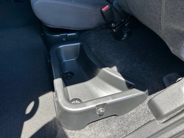 Used 2022 Nissan Frontier SV AWD/4WD image 26