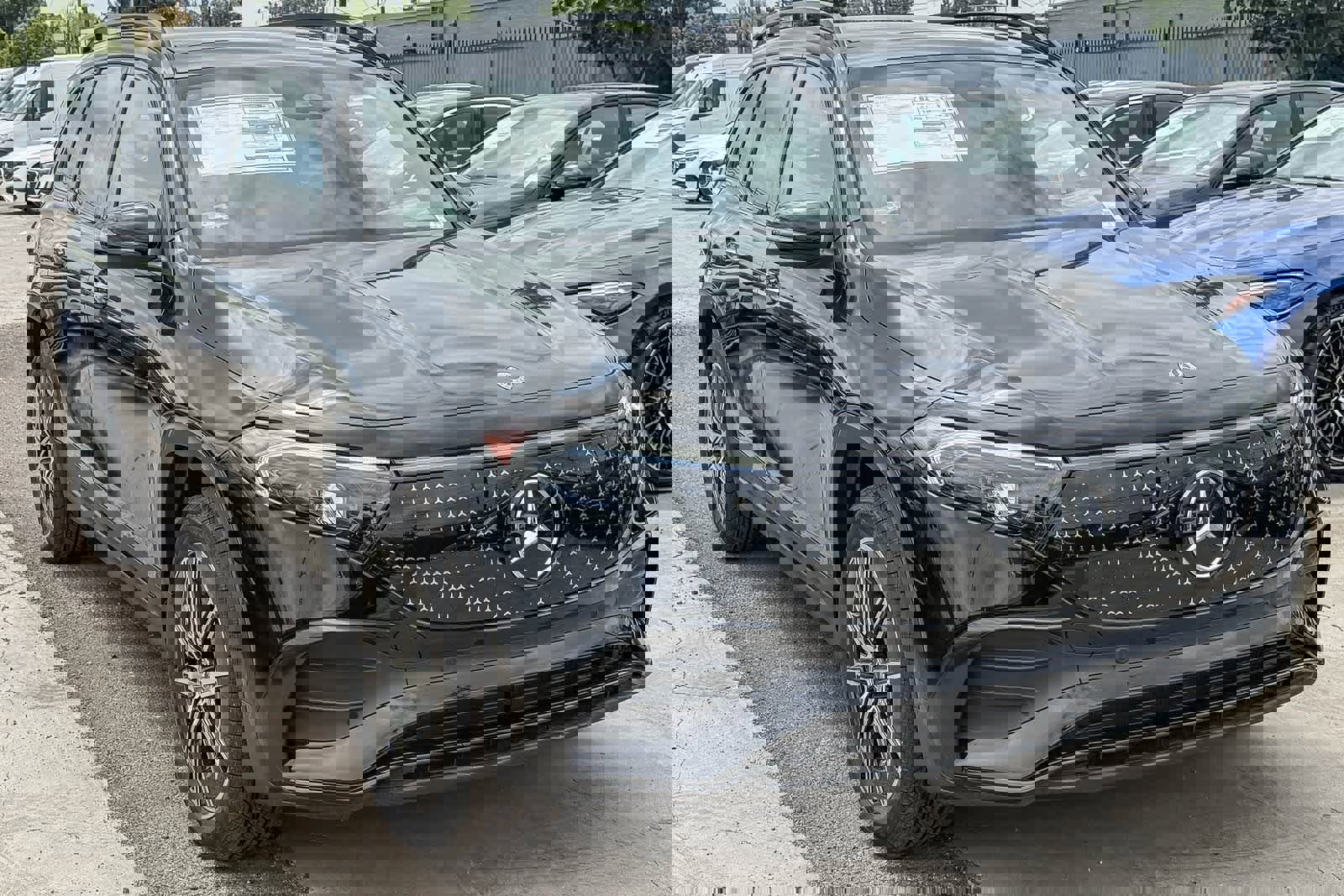 Used 2024 Mercedes-Benz EQB 350 4MATIC SUV image 3