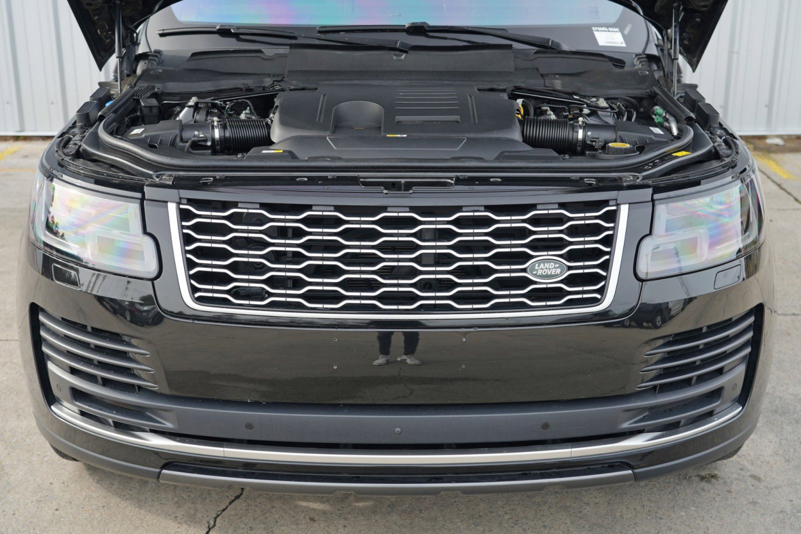 Used 2020 Land Rover Range Rover HSE image 8