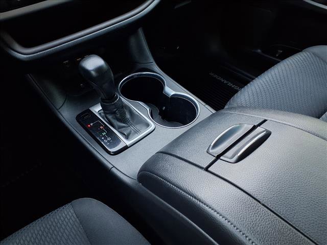 Used 2019 Toyota Highlander LE image 17