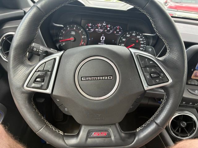 Used 2016 Chevrolet Camaro SS RWD image 12