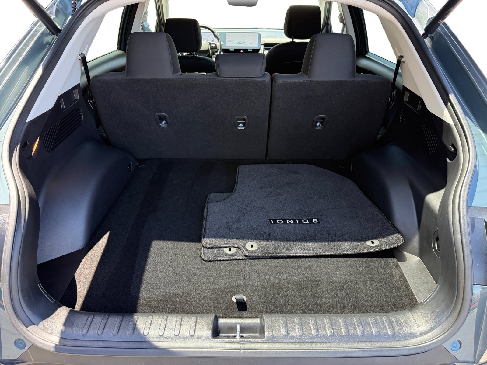 Used 2024 Hyundai Ioniq 5 SEL RWD image 17