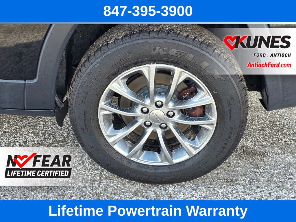 Used 2020 Jeep Cherokee Latitude Plus image 11