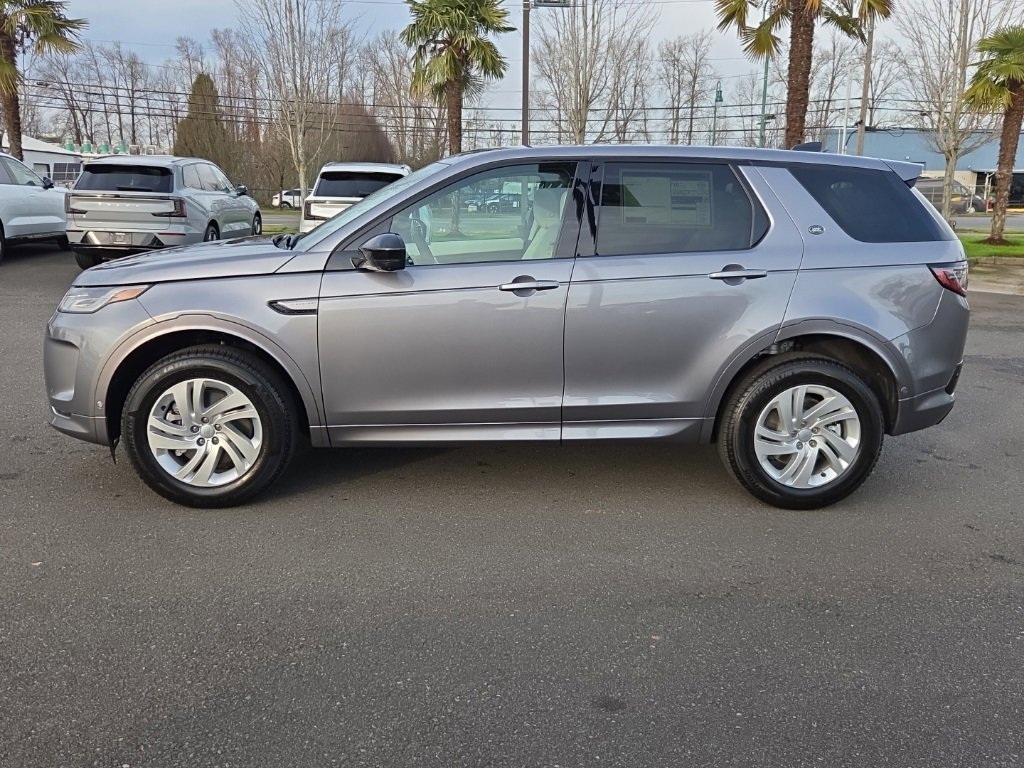 New 2025 Land Rover Discovery Sport S image 2
